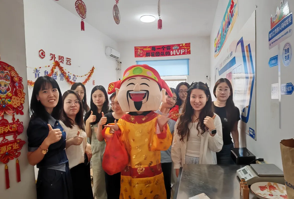 Zemeiji tổ chức lễ hội Thần Tài