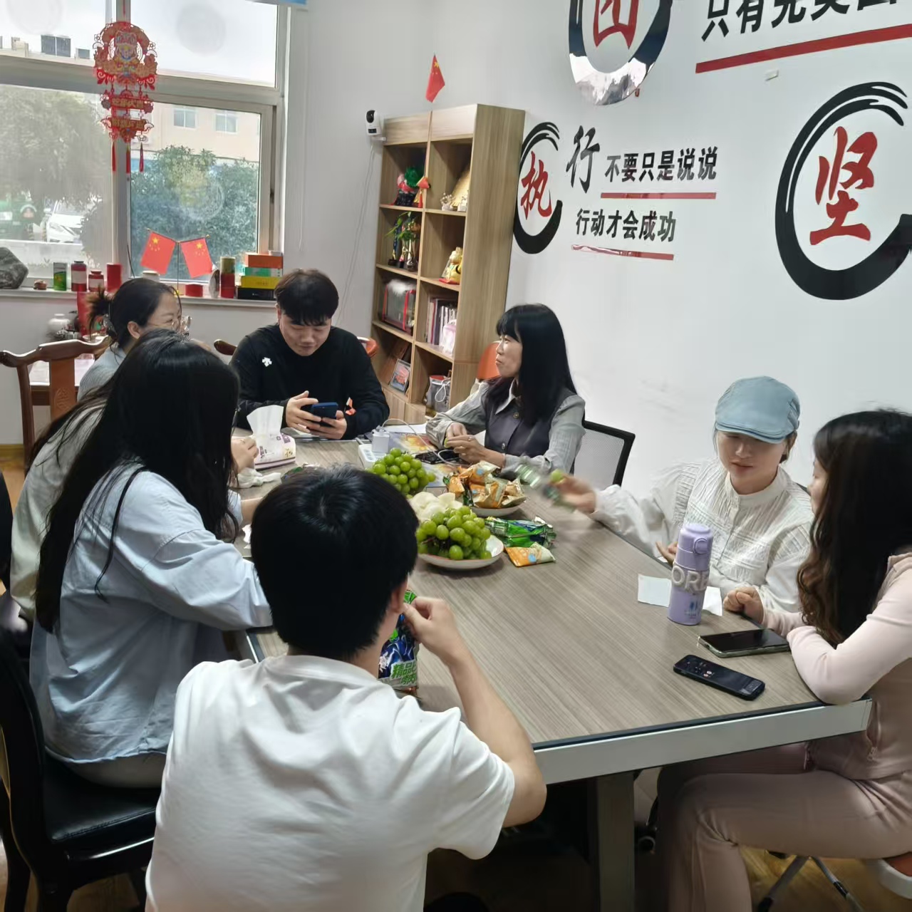 Giờ uống trà là thời gian nạp lại năng lượng