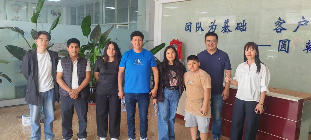 ZMJ Packaging chào mừng khách hàng Peru đến kiểm tra tại chỗ nhà máy và hoàn tất đơn hàng