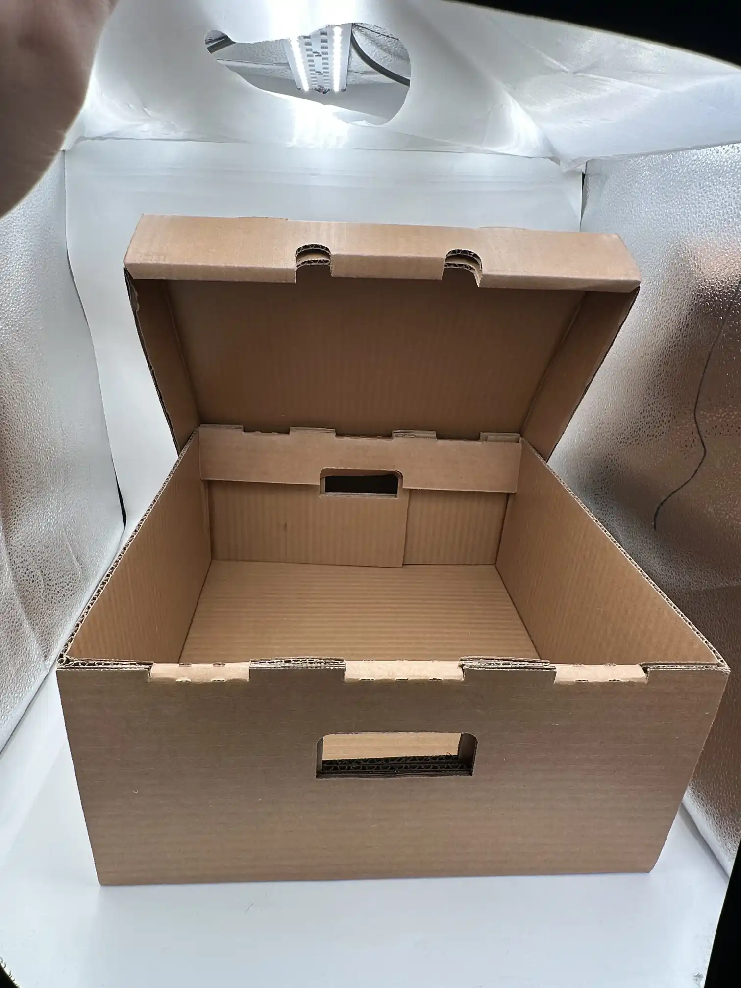 Hộp sóng sáp lớn