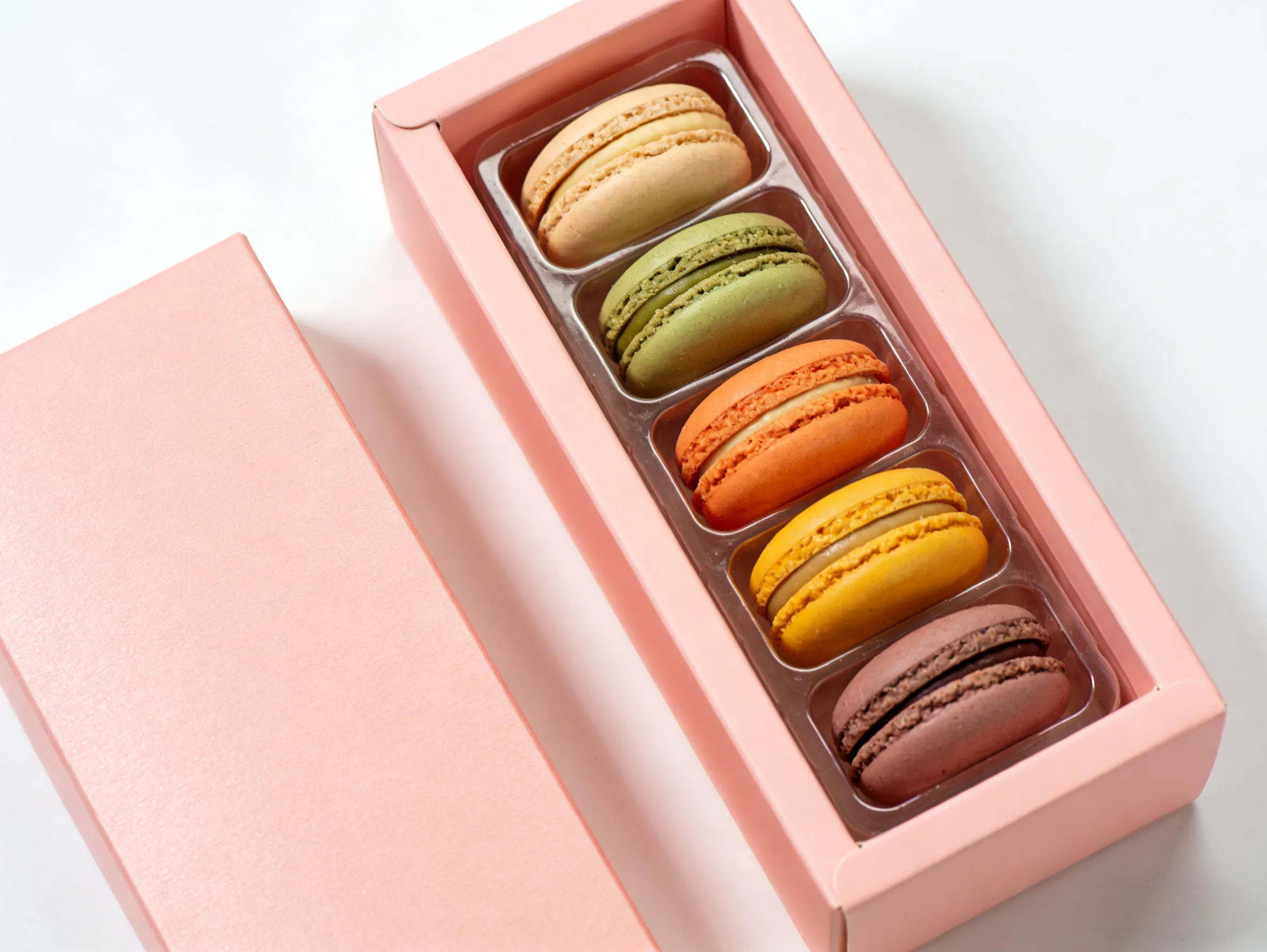 Hộp đóng gói Macaron in có vách ngăn và cửa sổ