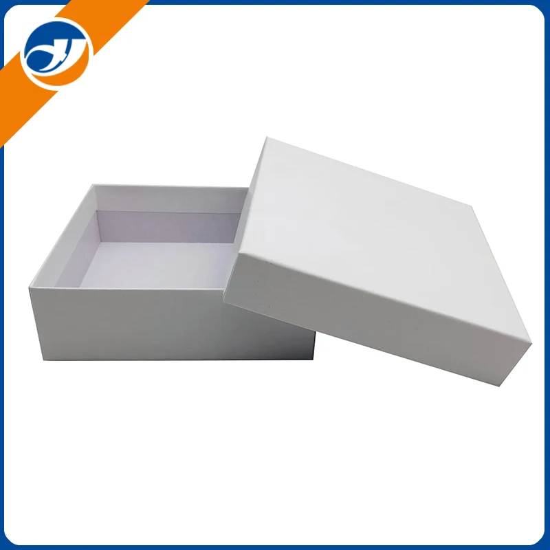 Hộp trên và dưới màu trắng